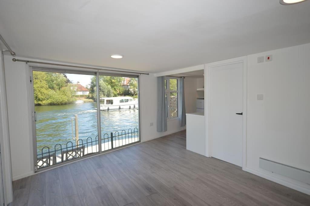 River Retreat- Near Holloway U, Thorpe Park And Heathrow Airport Apartment Екстериор снимка